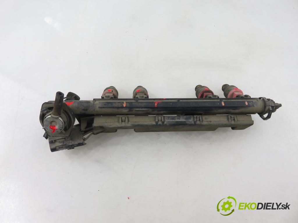 RENAULT CLIO II (BB_, CB_) HB 1999 43,00 1.2 (BB0A, BB0F, BB10, BB1K, BB28, BB2D, BB2H, CB0 1149,00 Lišta vstrekovacia 0280150995 ; 7700108667 ; 7700109066A (Vstrekovacia lišta)