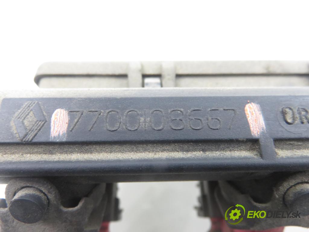 RENAULT CLIO II (BB_, CB_) HB 1999 43,00 1.2 (BB0A, BB0F, BB10, BB1K, BB28, BB2D, BB2H, CB0 1149,00 Lišta vstrekovacia 0280150995 ; 7700108667 ; 7700109066A (Vstrekovacia lišta)