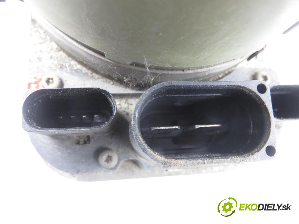 VW POLO (9N_) HB 2003 40,00 1.2 6V 54 - AWY 1198,00 pumpa servočerpadlo HYD-EL. 6Q0423156S