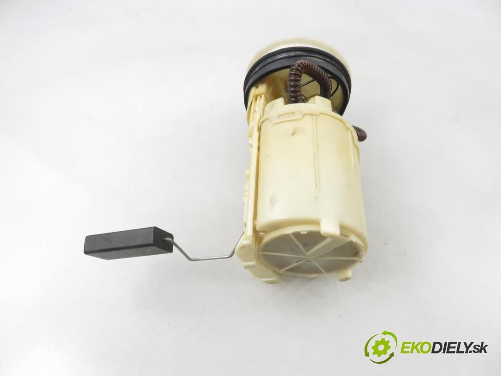 VW GOLF IV (1J1) HB 2000 77,00 1.6 16V - ATN 1598,00 pumpa paliva 1J0919051H
