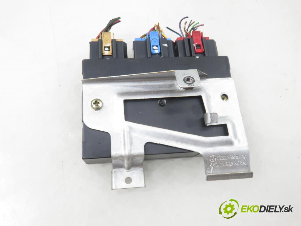 SEAT LEON (1M1) HB 2002 132,00 1.8 20V T - APP 1781,00 MODUL komfortu 1J0959799S ; 5DK00795350