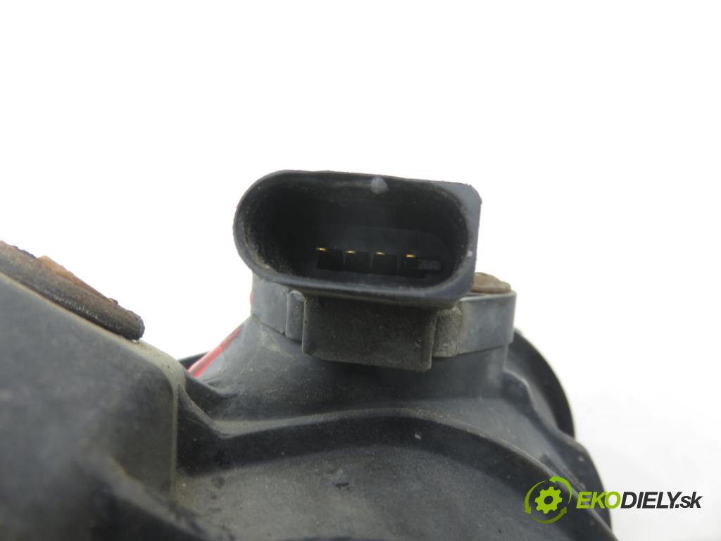 SEAT LEON (1M1) HB 2002 132,00 1.8 20V T - APP 1781,00 chladič intercooler 1J0145803A