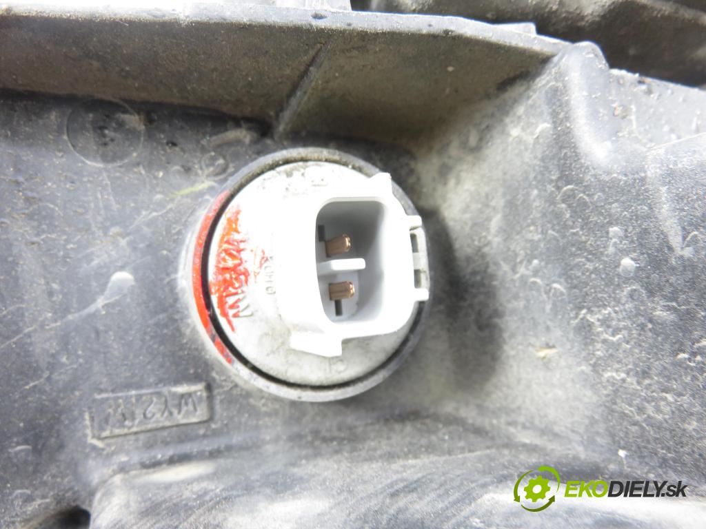 SUZUKI GRAND VITARA II (JT, TE, TD) SUV 2007 95,00 1.9 DDiS 129 4x4 - F9Q 264 1870,00 světlo LP