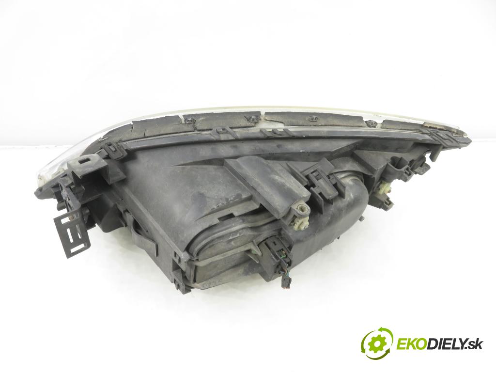 FORD MONDEO III Turnier (BWY) KOMBI 2002 81,00 1.8 16V - CGBA 1798,00 Svetlo PP 0301174202 ; 1S7113005AK