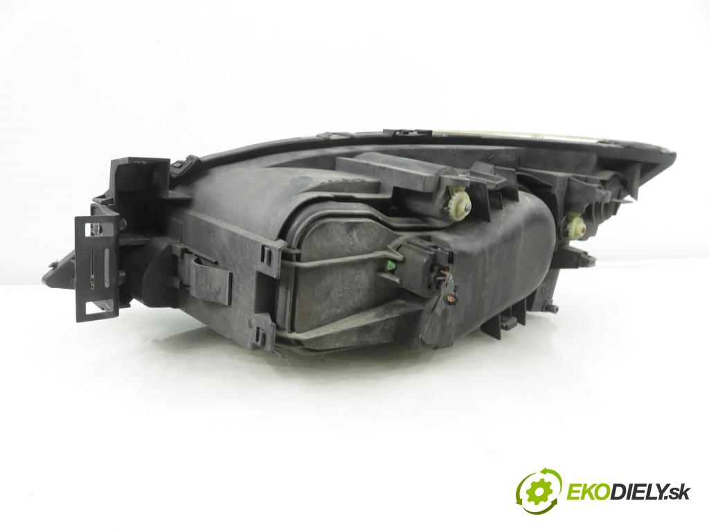 FORD MONDEO III Turnier (BWY) KOMBI 2002 81,00 1.8 16V - CGBA 1798,00 Svetlo PP 0301174202 ; 1S7113005AK