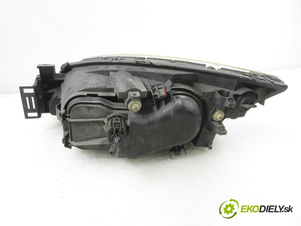 FORD MONDEO III Turnier (BWY) KOMBI 2002 81,00 1.8 16V - CGBA 1798,00 Svetlo PP 0301174202 ; 1S7113005AK