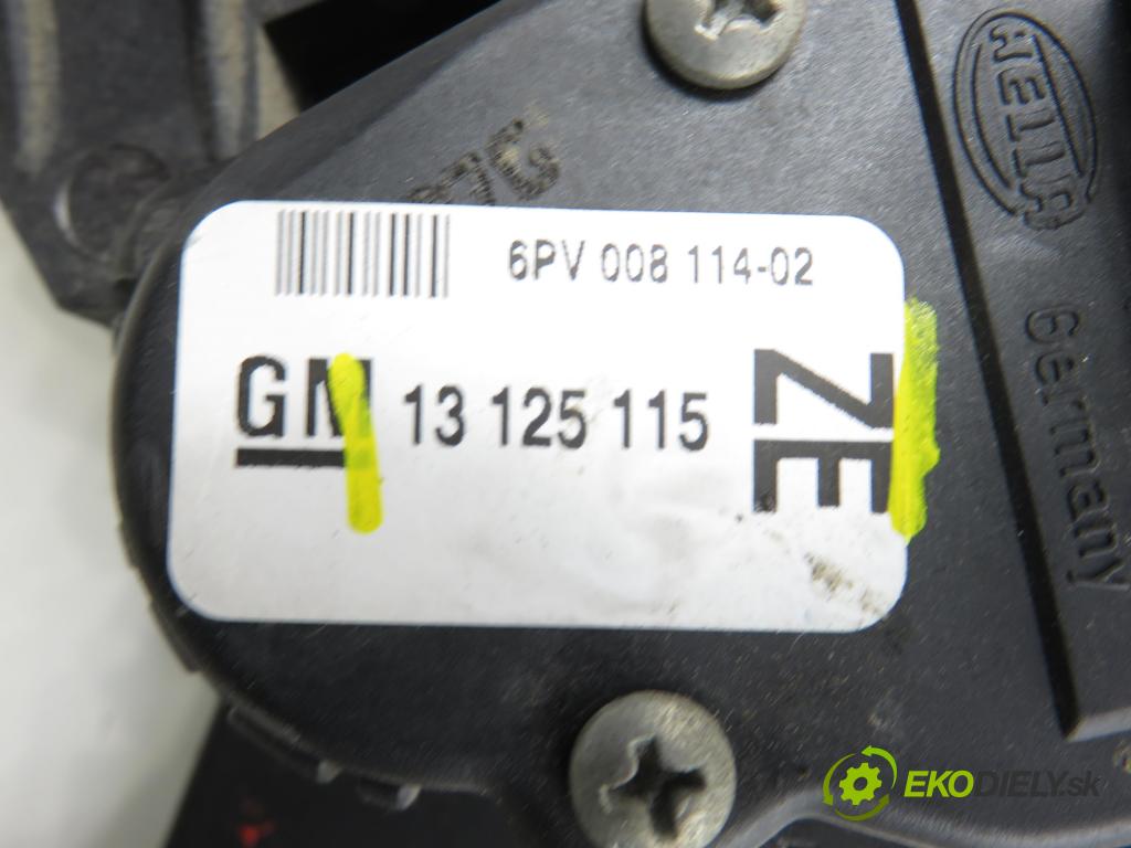OPEL ZAFIRA B (A05) MINIVAN 2007 88,00 1.9 CDTI 8V 120 - Z 19 DT 1910,00 Potenciometer plynu 13125115ZE (Potenciometer plynového pedálu)