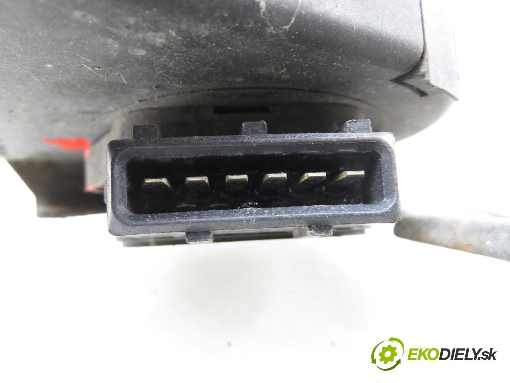 RENAULT SCENIC I (JA0/1_) MINIVAN 2000 75,00 1.9 dCi 102 - F9Q 732 1870,00 Potenciometer plynu 7700431919 (Potenciometer plynového pedálu)