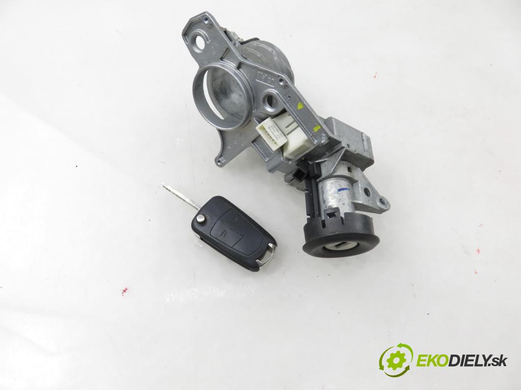 OPEL ZAFIRA B (A05) MINIVAN 2007 88,00 1.9 CDTI 8V 120 - Z 19 DT 1910,00 spinačka N0501882 ; N0501881 (Spínacia skrinka)