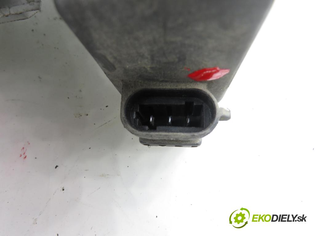 RENAULT TRAFIC II Autobus (JL) BUS 2004 74,00 1.9 dCI 100 (JL0C) - F9Q 760 1870,00 světlo LP 7700311371 ; 91165719