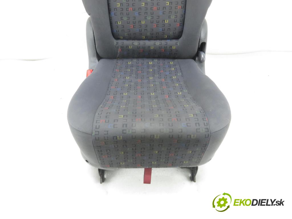 VW SHARAN (7M8, 7M9, 7M6) MINIVAN 2001 85,00 1.9 TDI PD 115 - AUY 1896,00 Sedadlo 2 rad ľavy