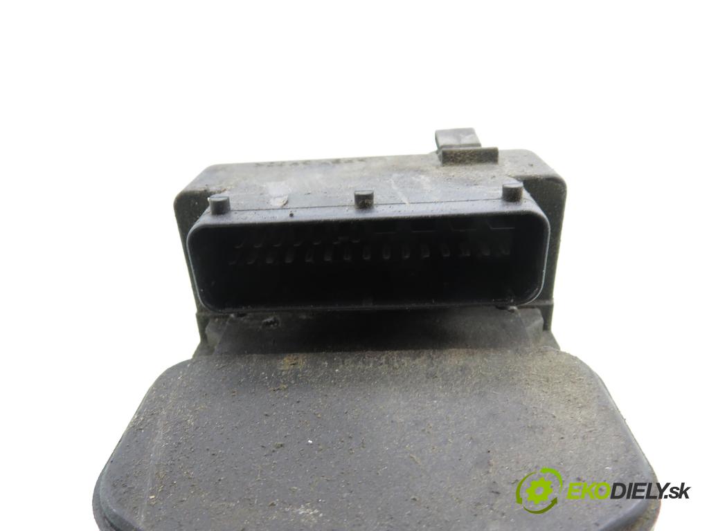 VW PASSAT B5 (3B2) SEDAN 1998 81,00 1.9 TDI - AFN 1896,00 Pumpa ABS 0273004281 ; 8D0614111AB ; 0265216559 (Pumpa ABS)