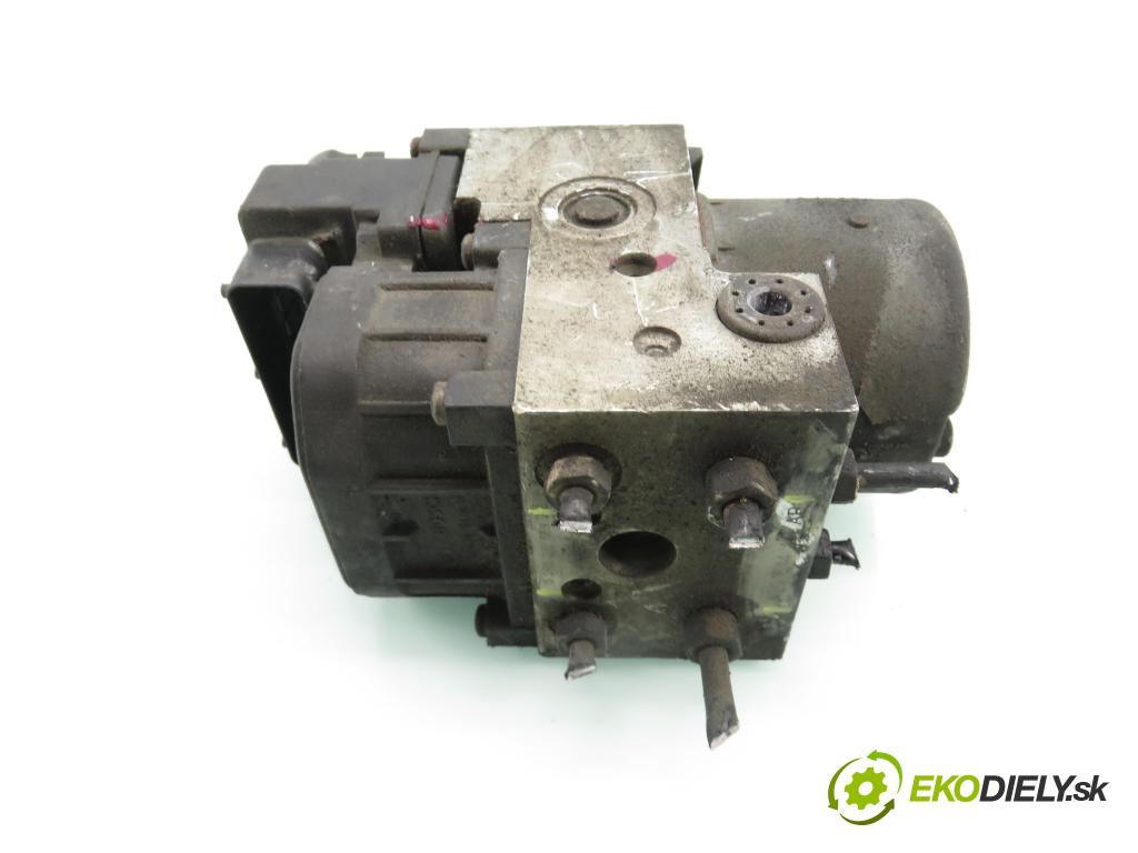 VW PASSAT B5 (3B2) SEDAN 1998 81,00 1.9 TDI - AFN 1896,00 Pumpa ABS 0273004281 ; 8D0614111AB ; 0265216559 (Pumpa ABS)