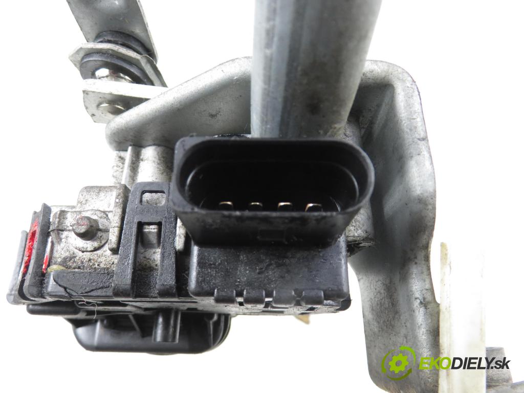 AUDI A4 (8EC, B7) SEDAN 2005 85,00 1.9 TDI - BKE 1896,00 MECHANISMUS/ motorek stěračů 0390241509 ; 8E1955119