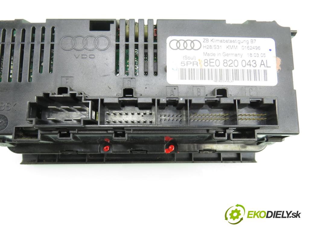 AUDI A4 (8EC, B7) SEDAN 2005 85,00 1.9 TDI - BKE 1896,00 Panel topení KLIMATRONIK 8E0820043AL