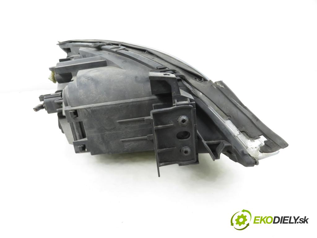 FORD MONDEO III Turnier (BWY) KOMBI 2002 81,00 1.8 16V - CGBA 1798,00 světlo LP 0301174203 ; 1S7113006SE