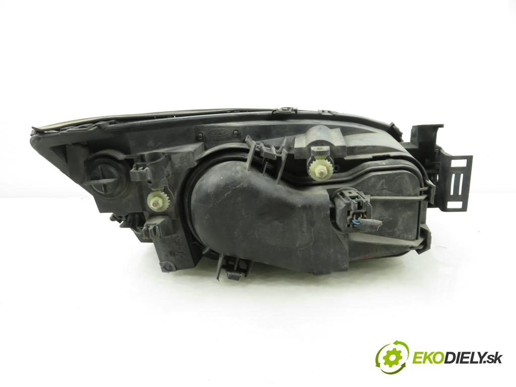 FORD MONDEO III Turnier (BWY) KOMBI 2002 81,00 1.8 16V - CGBA 1798,00 světlo LP 0301174203 ; 1S7113006SE