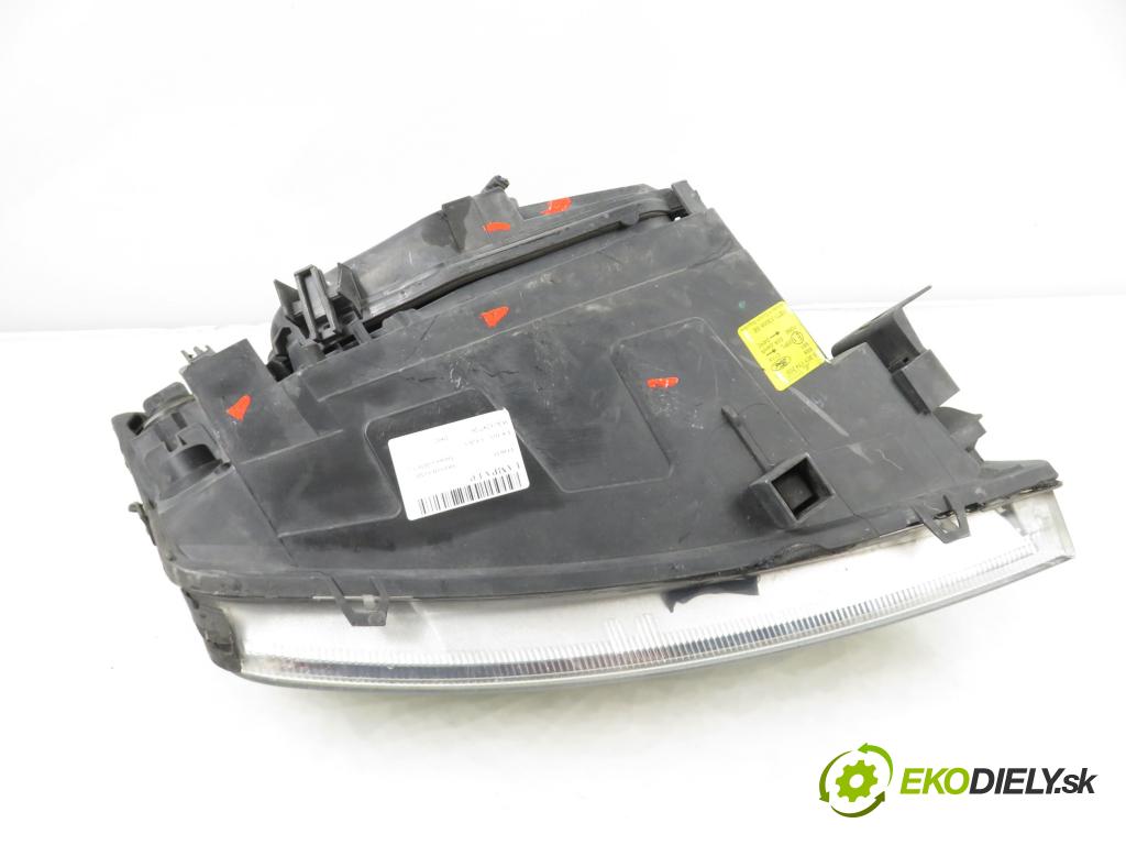 FORD MONDEO III Turnier (BWY) KOMBI 2002 81,00 1.8 16V - CGBA 1798,00 světlo LP 0301174203 ; 1S7113006SE