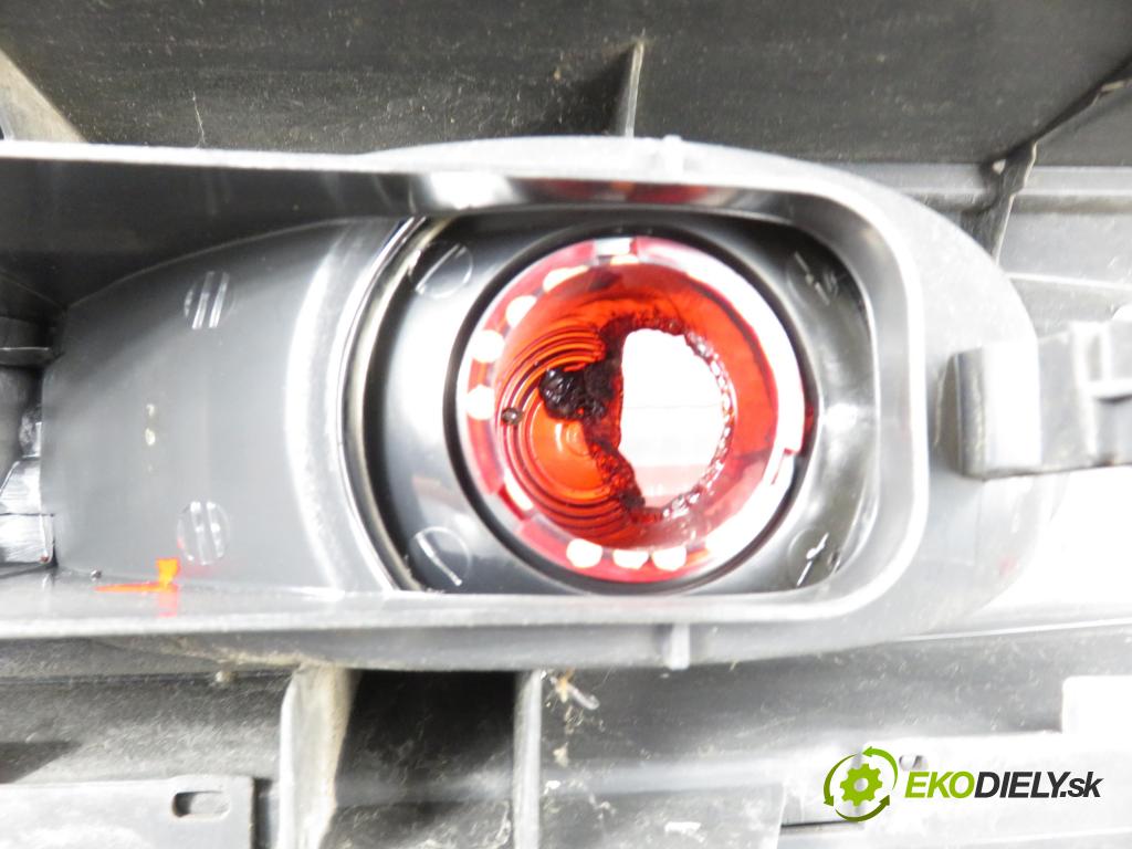 RENAULT TRAFIC II Autobus (JL) BUS 2004 74,00 1.9 dCI 100 (JL0C) - F9Q 760 1870,00 světlo levé zadní