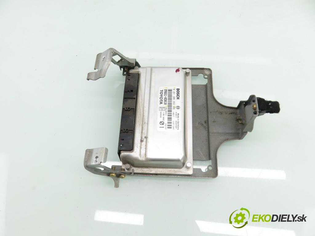 TOYOTA YARIS (_P1_) HB 2001 50,00 1.0 (SCP10_) - 1SZ-FE 998,00 řídící jednotka motora 896610D010 ; 0261206882