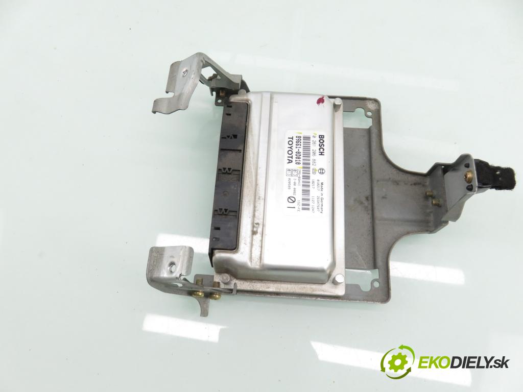 TOYOTA YARIS (_P1_) HB 2001 50,00 1.0 (SCP10_) - 1SZ-FE 998,00 řídící jednotka motora 896610D010 ; 0261206882