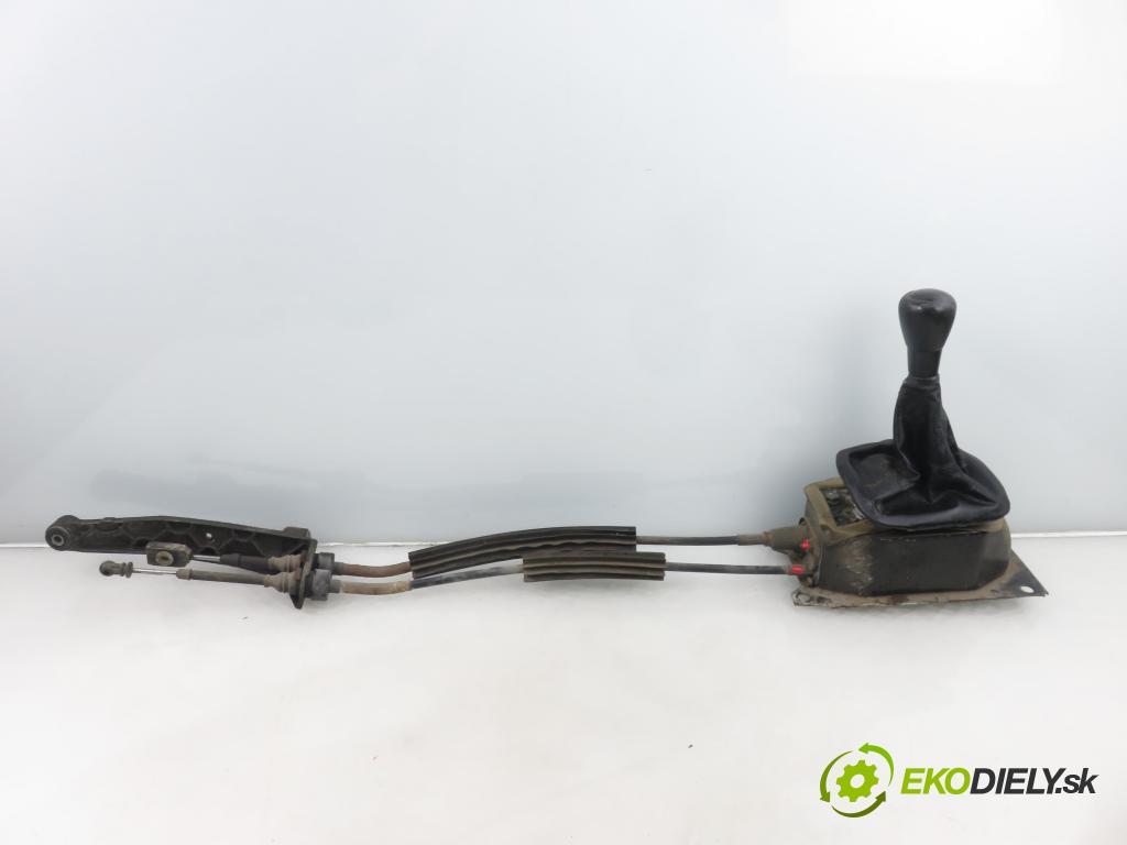 SEAT AROSA (6H) HB 2001 37,00 1 - AUC 999,00 ZVEDÁK: 
