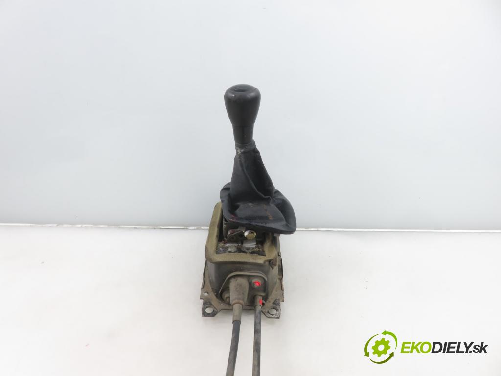 SEAT AROSA (6H) HB 2001 37,00 1 - AUC 999,00 ZVEDÁK: