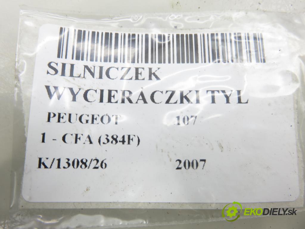 PEUGEOT 107 (PM_, PN_) HB 2007 50,00 1.0 68 - CFA (1KR) 998,00 motorek stěrače ZADNÍ: 851300H020 ; 53025512
