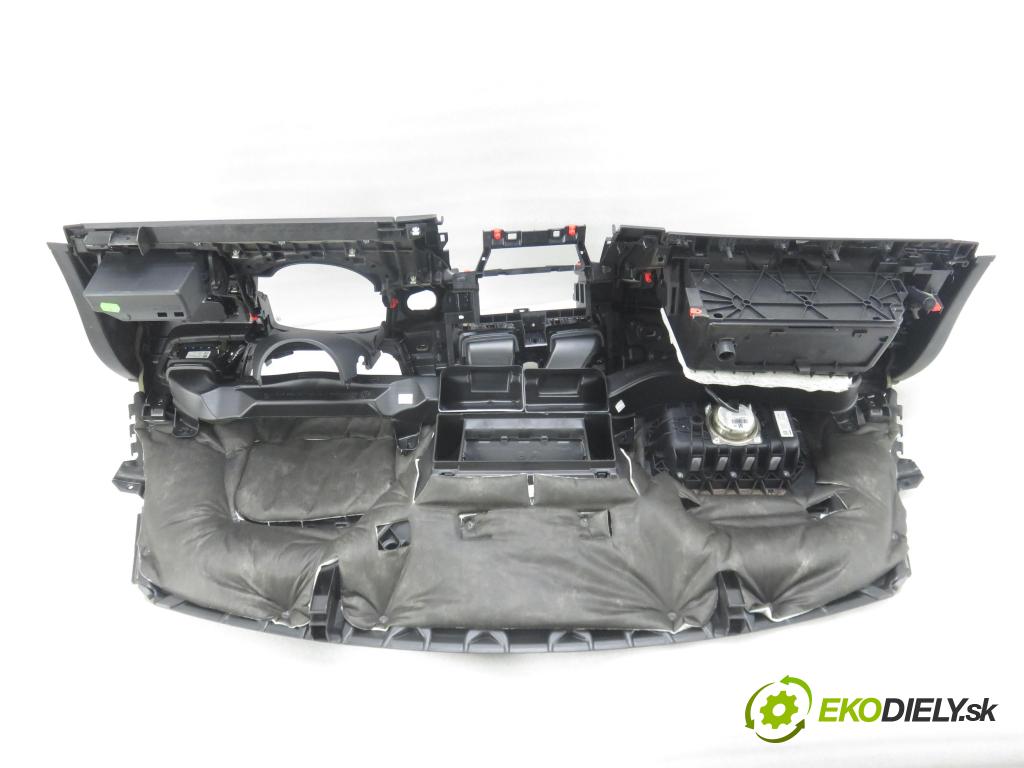 BMW 2 Active Tourer (F45) MINIVAN 2016 110,00 218 d - B47 C20 A 1995,00 palubovka