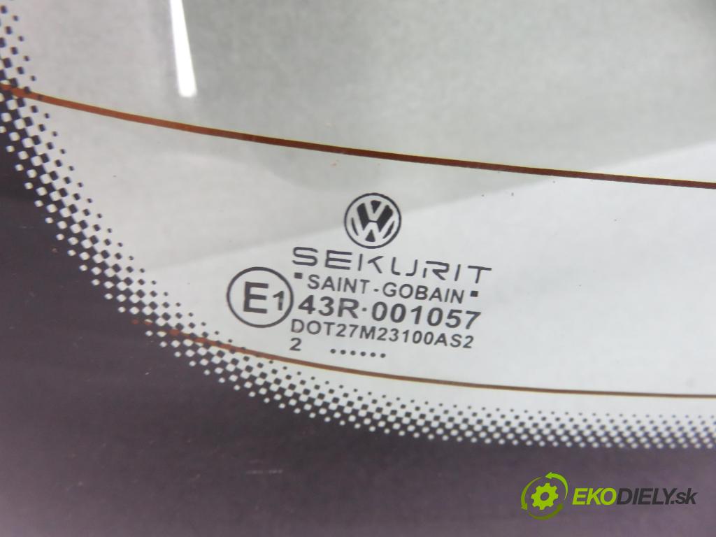 VW POLO (9N_) HB 2002 55,00 1.4 16V 75 - BBY 1390,00 Okno zadné kapota