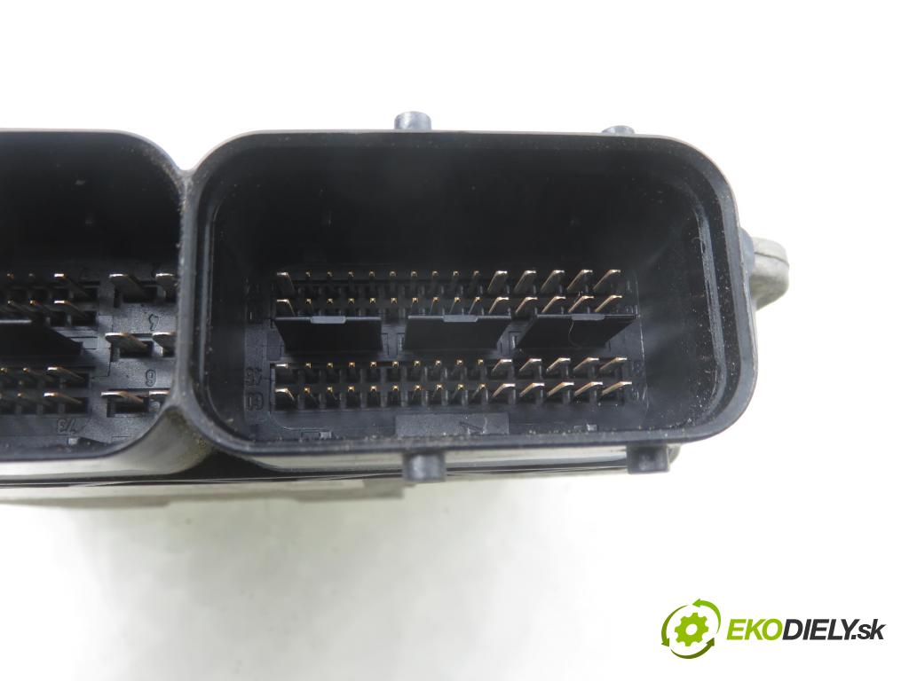 SEAT ALTEA XL (5P5, 5P8) MINIVAN 2007 77,00 1.9 TDI - BLS 1896,00 Riadiaca jednotka Motor 0281014105 ; 03G906021PG