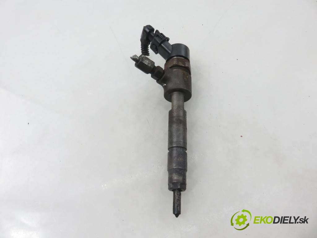 FIAT DOBLO nadwozie wielkoprzestrzenne (MPV) (119_, 223_) KOMBIVAN 2002 74,00 1.9 JTD 100 - 182 B9.000 1910,00 vstřikovač 0445110119 (Vstřikovač paliva)