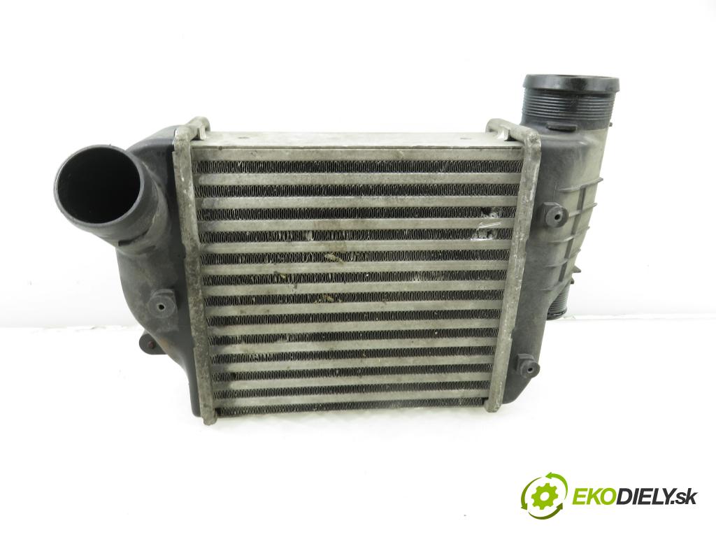 AUDI A6 Avant (4F5, C6) KOMBI 2006 171,00 3.0 TDI quattro - ASB 2967,00 chladič intercooler 4F0145805E