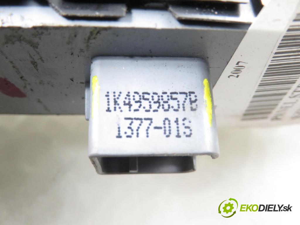 SEAT ALTEA XL (5P5, 5P8) MINIVAN 2007 77,00 1.9 TDI - BLS 1896,00 Panel ovládania okien 5P1867171A ; 1K4959857B