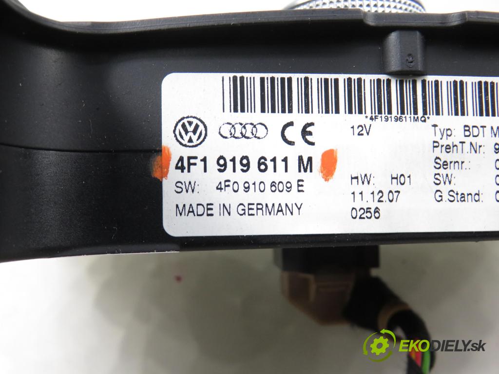 AUDI A6 Avant (4F5, C6) KOMBI 2006 171,00 3.0 TDI quattro - ASB 2967,00 Panel ovládania IDRIVE 4F1919611M