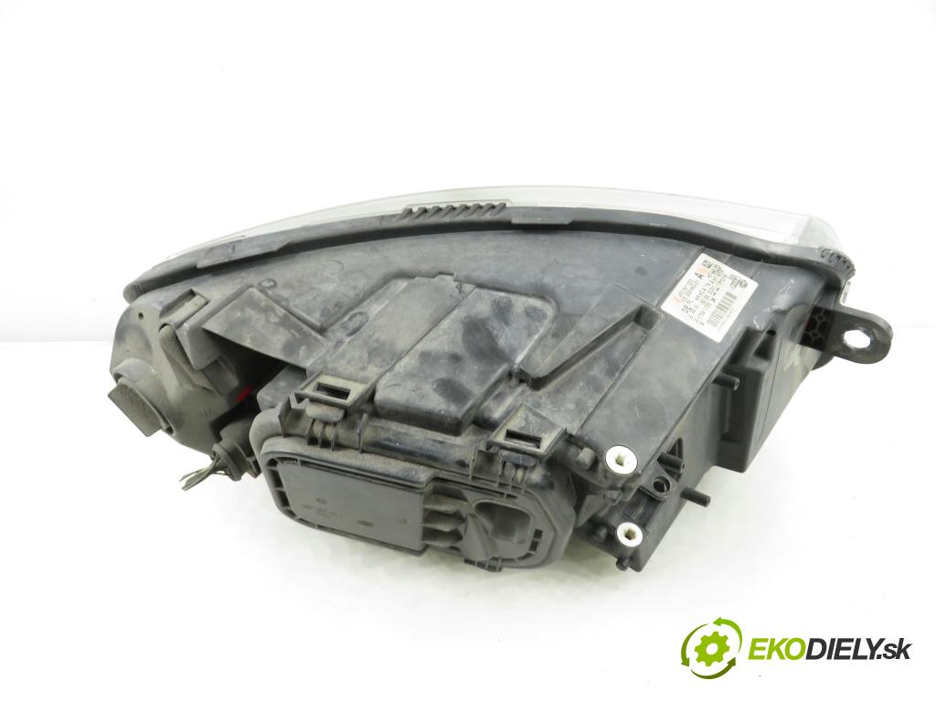 AUDI A6 Avant (4F5, C6) KOMBI 2006 171,00 3.0 TDI quattro - ASB 2967,00 Svetlo LP 4F0941003A