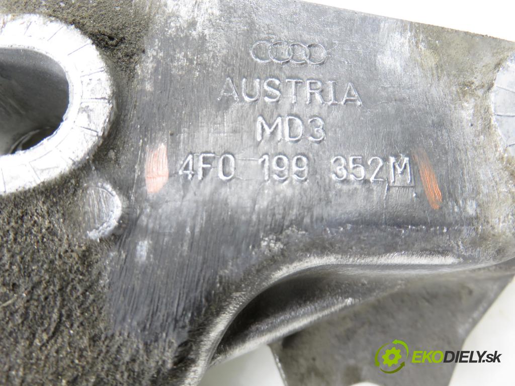 AUDI A6 Avant (4F5, C6) KOMBI 2006 171,00 3.0 TDI quattro - ASB 2967,00 uchycení motora 4F0199352M