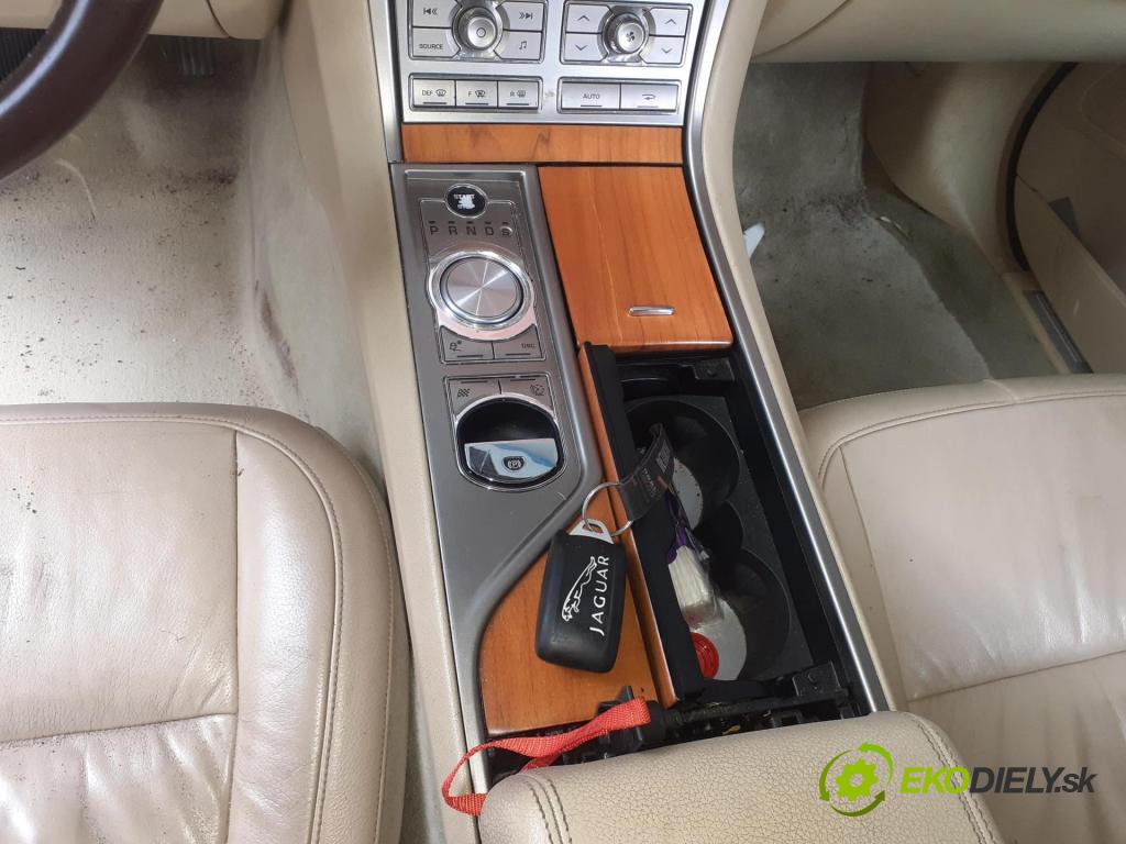 JAGUAR XF (X250) SEDAN 2010 155,00 3.0 D - AJV6D 2993,00 Prevodovka automatická 6HP28 ; 9X237000AD