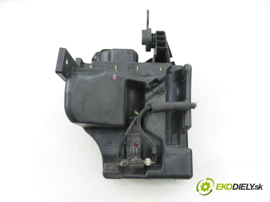 VW POLO (6R, 6C) HB 2009 55,00 1.6 TDI - CAYA 1598,00 nádržka ostřikovačů 6R0955449D ; 6R0955453E ; 6R0955453D (Klika dveří ostatní)