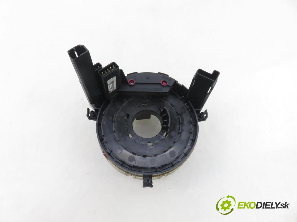 AUDI A4 (8E2, B6) SEDAN 2001 96,00 2 - ALT 1984,00 PÁSKA: air BAG 8E0953541C