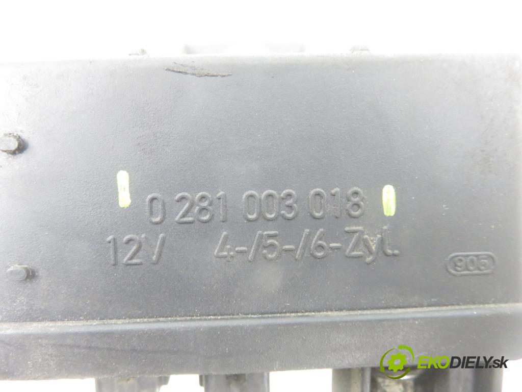 FIAT CROMA (194_) KOMBI 2010 88,00 1.9 D Multijet - 939 A1.000 1910,00 RELÉ: SWIEC: 0281003018