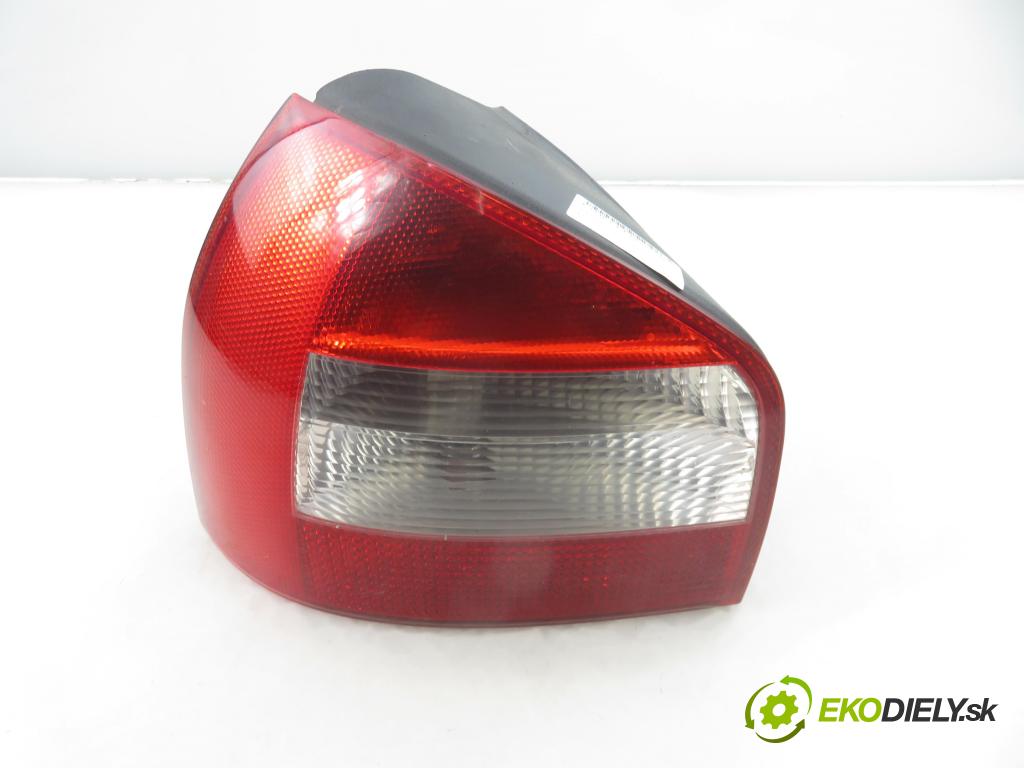 AUDI A3 (8L1) HB 2002 92,00 1.8 - APG 1781,00 Svetlo ľavé zadné 8L0945095B