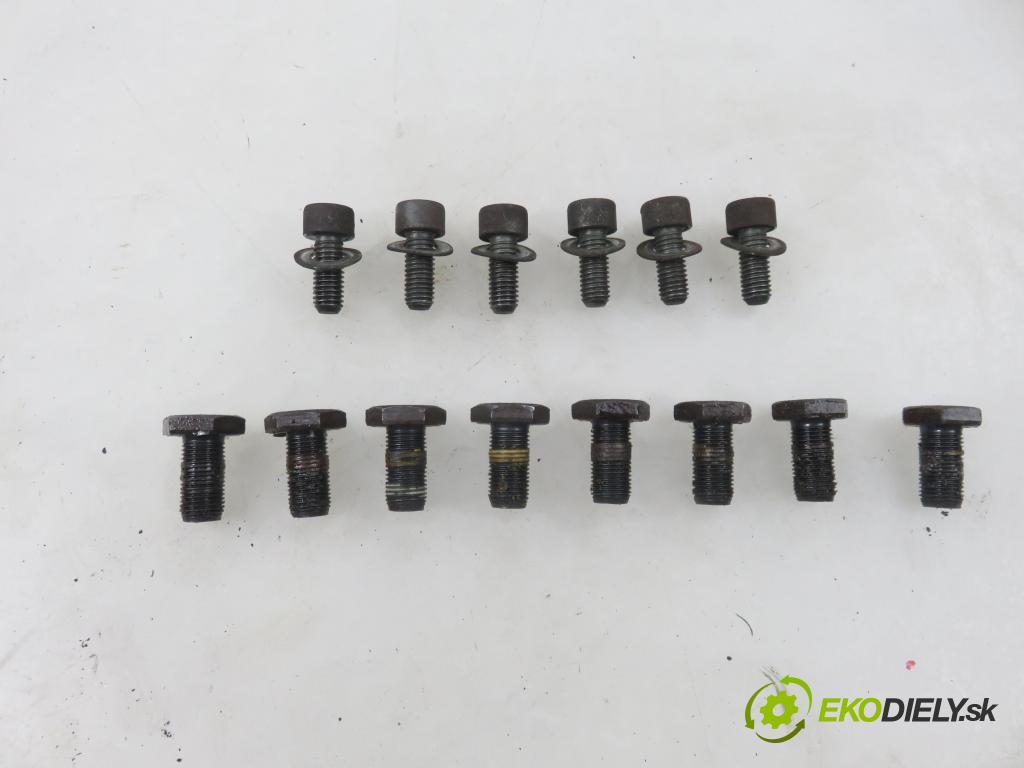 CITROEN JUMPER Platforma / podwozie (230) KABINA/PLATFORMA 1997 79,00 2.5 TDi - THX (DJ5TED) 2446,00 Koleso zotrvačník 9610195021 ; 324028310