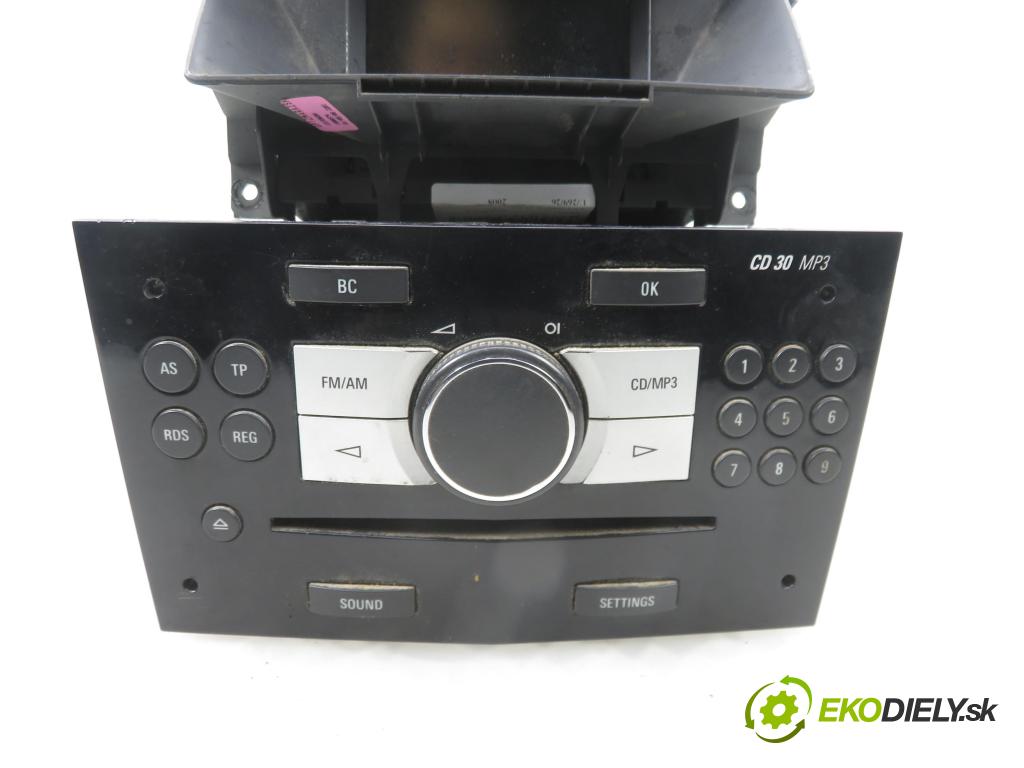 OPEL ZAFIRA B (A05) MINIVAN 2008 88,00 1.9 CDTI - Z 19 DT 1910,00 RADIO CD 13255555 ; 13275077