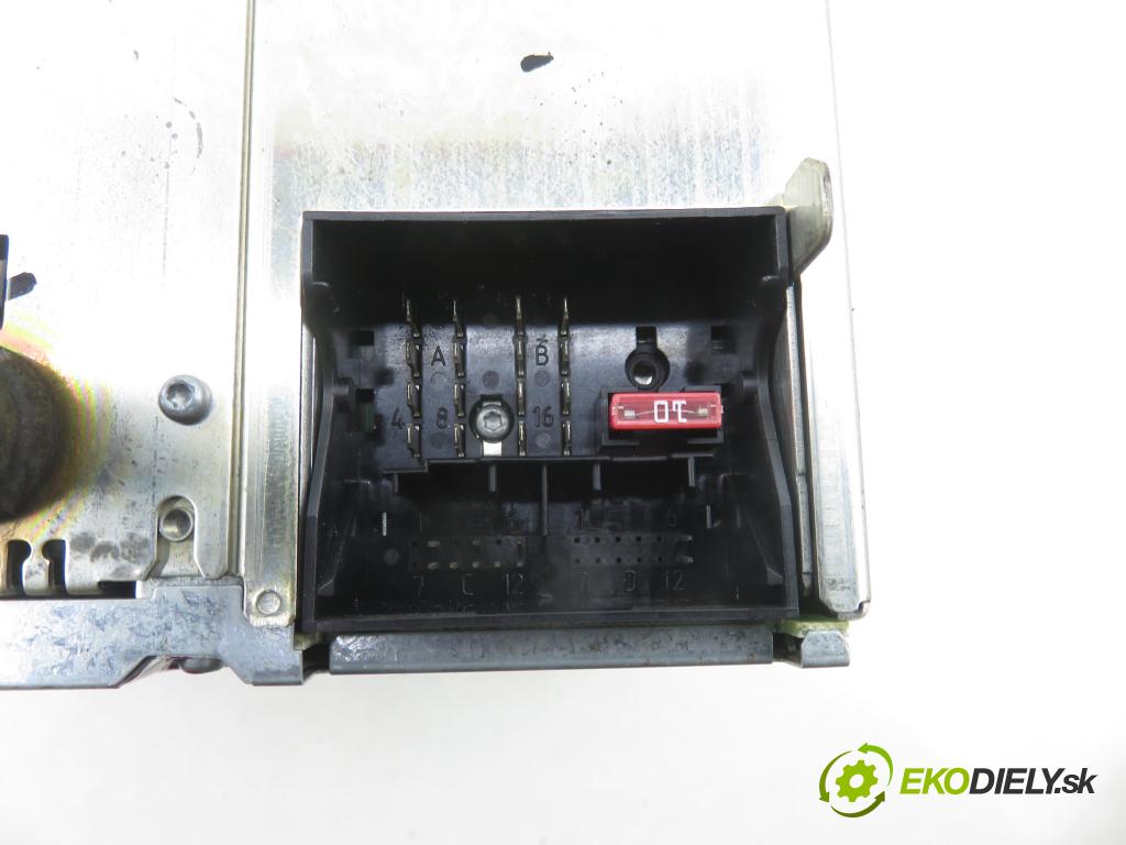 VW POLO (9N_) HB 2006 40,00 1.2 - BMD 1198,00 RADIO CD 6Q0035152