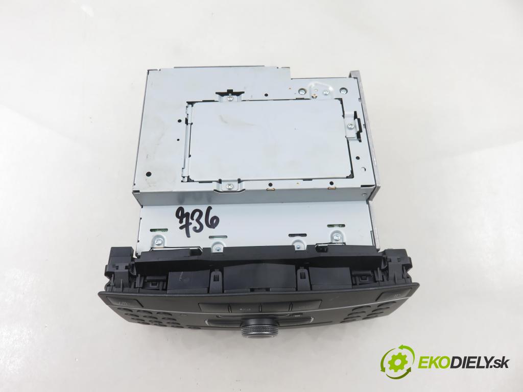 MERCEDES-BENZ KLASA C T-Model (S204) KOMBI 2011 135,00 C 200 CGI (204.248) - M 271.860 1796,00 RADIO CD 2049005903 ; 2049016601 ; 2049028801