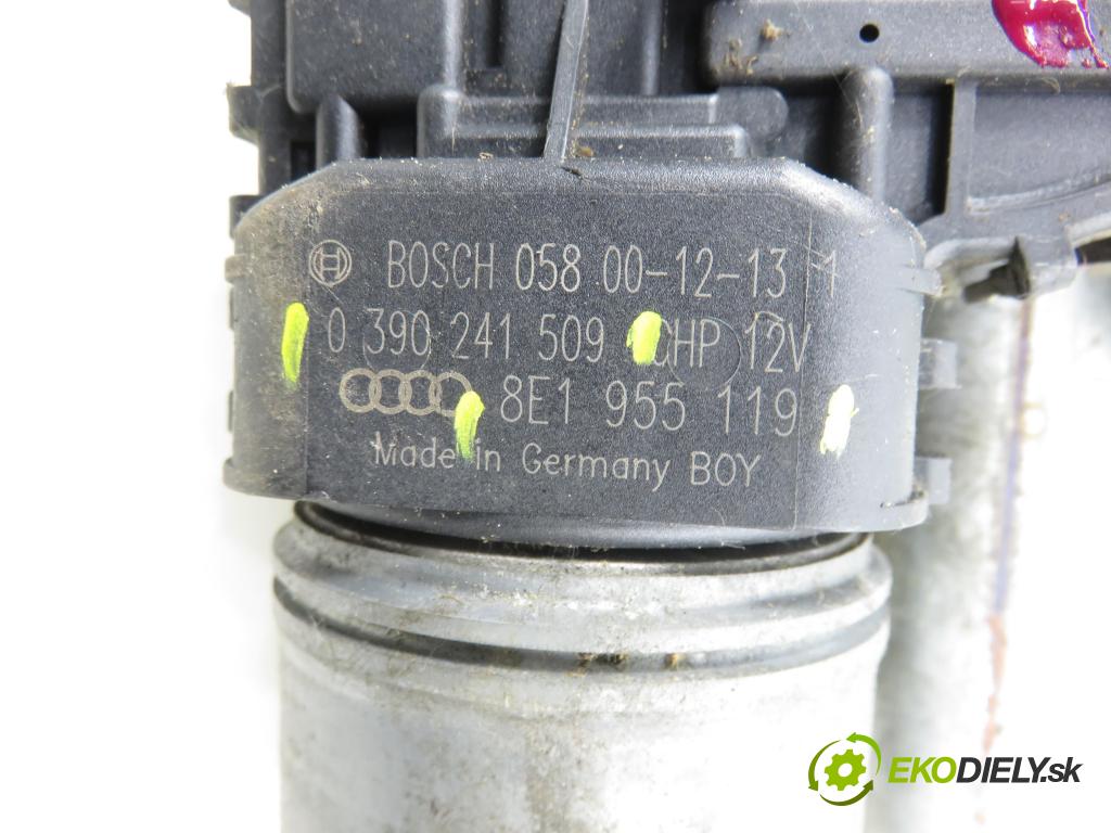 AUDI A4 (8E2, B6) SEDAN 2001 96,00 2 - ALT 1984,00 Motorček stieračov 8E1955119 ; 0390241509