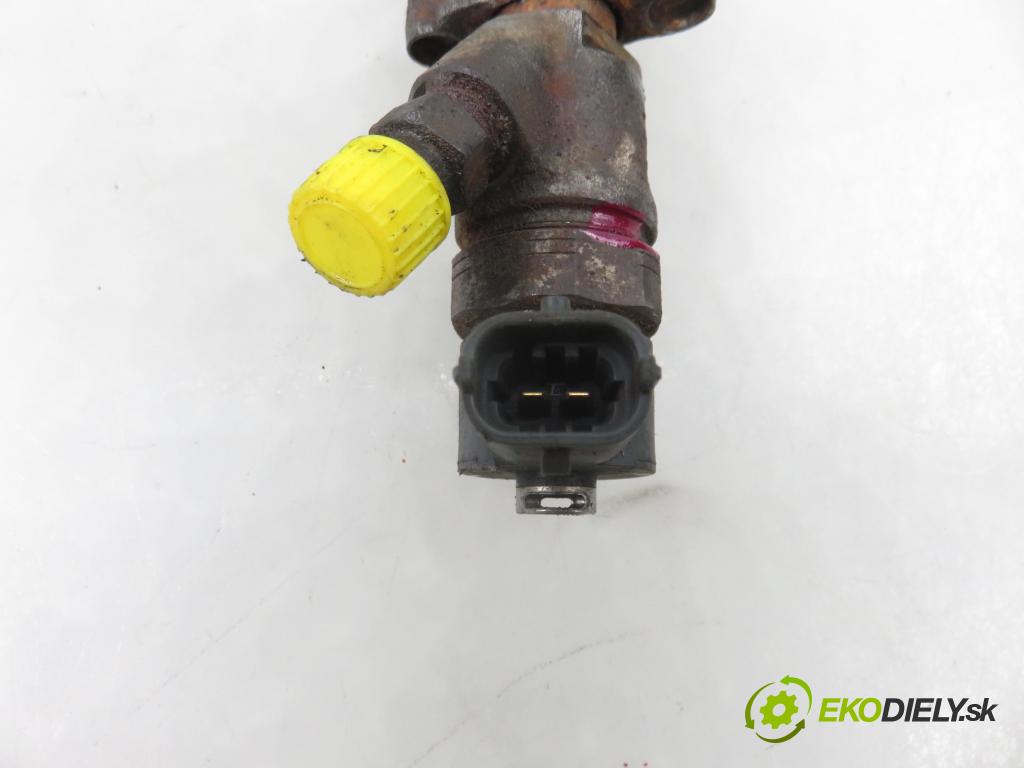 OPEL MOVANO Platforma / podwoyie (X70) KABINA/PLATFORMA 2007 0,00 2.5 CDTI - G9U 650 2464,00 vstřikovač 0445110265 ; H82484403 (Vstřikovač paliva)