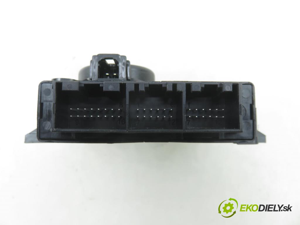 FORD S-MAX (WA6) MINIVAN 2007 92,00 1.8 TDCi 125 - QYWA 1753,00 MODUL 7G9215T850AA