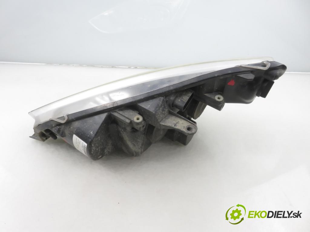 FORD S-MAX (WA6) MINIVAN 2007 92,00 1.8 TDCi 125 - QYWA 1753,00 Svetlo PP